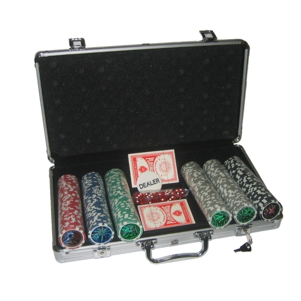 Poker set 300 v alu kufri Deluxe s označením hodnôt MASTER